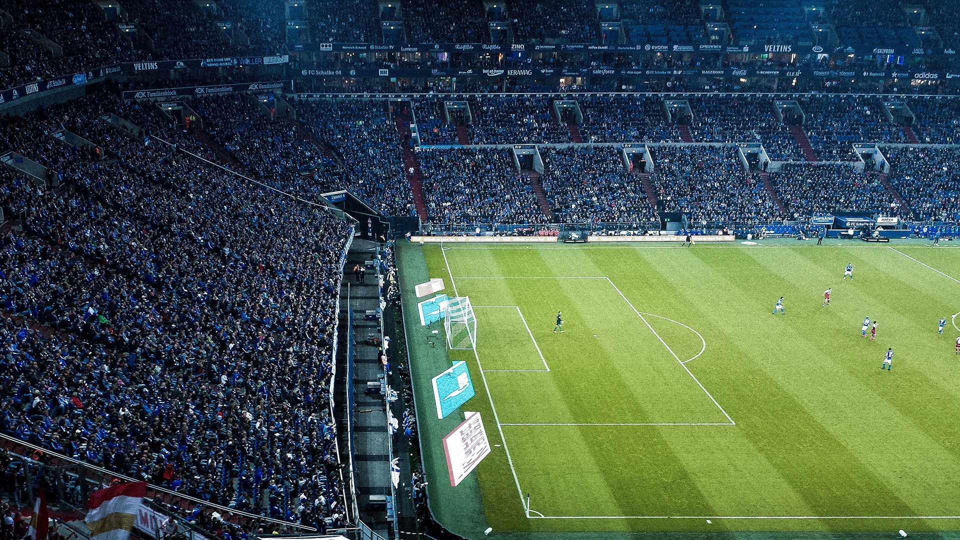 阿贾克斯发威，欧冠竞技烽火再燃，阿贾克斯欧战成绩