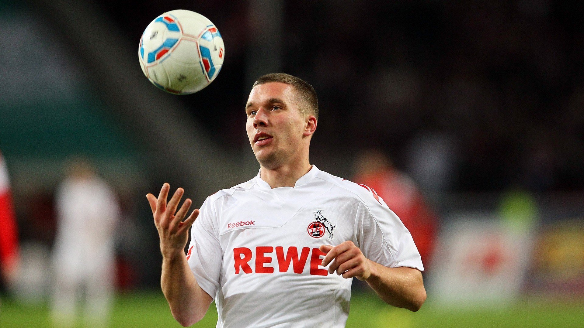 职业球员伤病康复机制是否足够专业，足球运动员康复