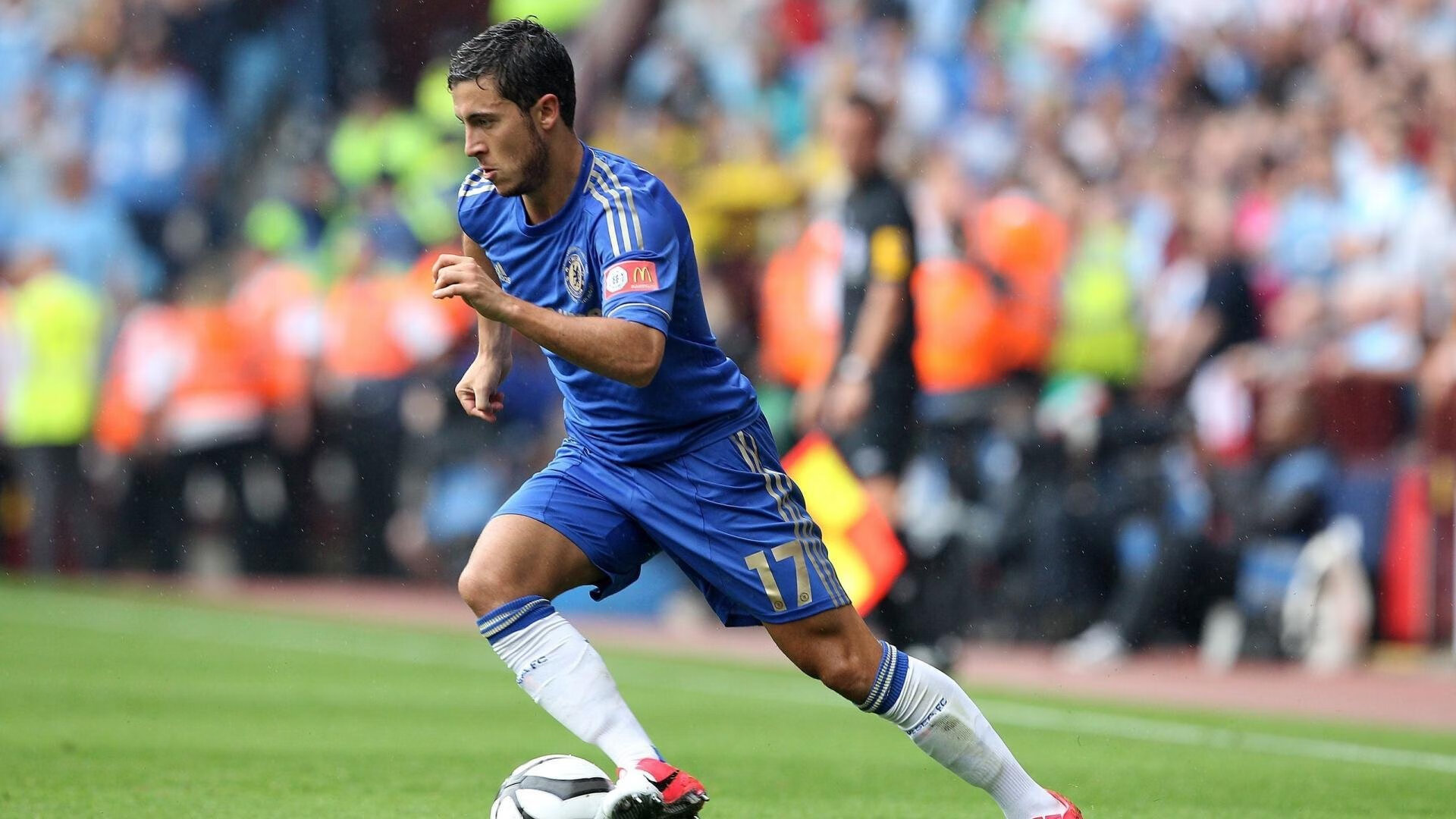 热血对决：最激烈的季后赛经典比赛，热血对抗